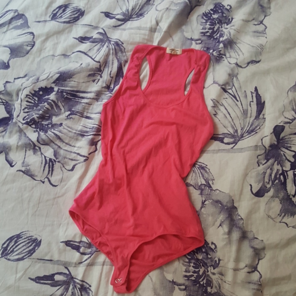 Pink Heart &Hips body suit! M